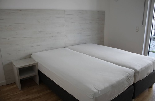 Kelheim Apartamento | 3 room apartment with up to 6 single beds, fully furnished in Regensburg/Kelheim