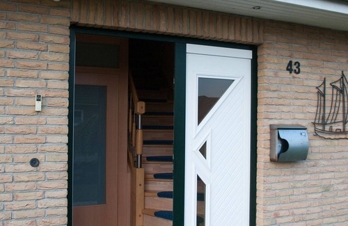 Warwerort Apartamento | Apartamento de 3 habitaciones confort para 4 personas WiFi ropa de cama toallas en Büsum