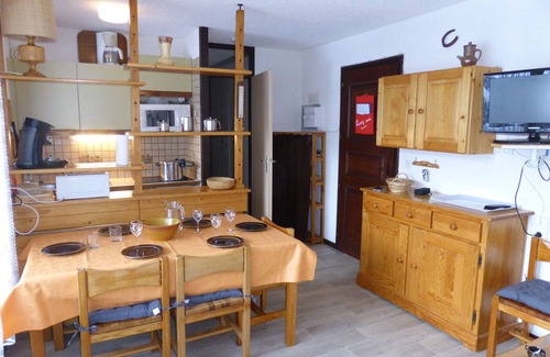 Les Contamines-Montjoie Apartamento | Apartamento de 3 habitaciones con piscina y parking en Les Contamines-Montjoie