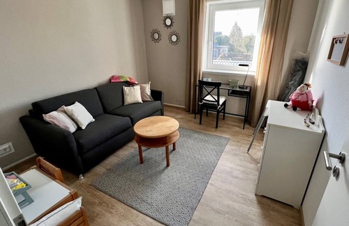 Leer Apartamento | 3-room, kitchen + 2 bathrooms " modern apartment "LeerZeit"