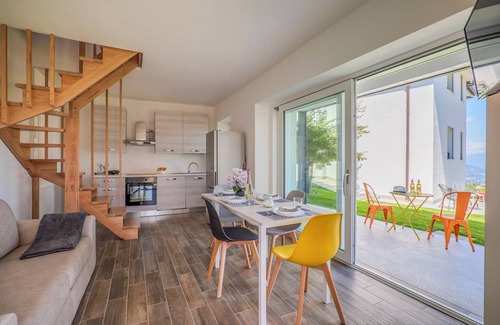 Someraro Apartamento | 3-room maisonette apartment with terrace and balcony