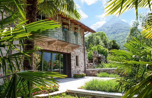 Mergozzo Casa | 3-room rustico with approx. 1,400 m² plot of land