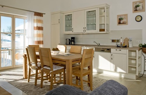 Sonnen Apartamento | Apartamento de 3 habitaciones con desayuno y una cama king size.