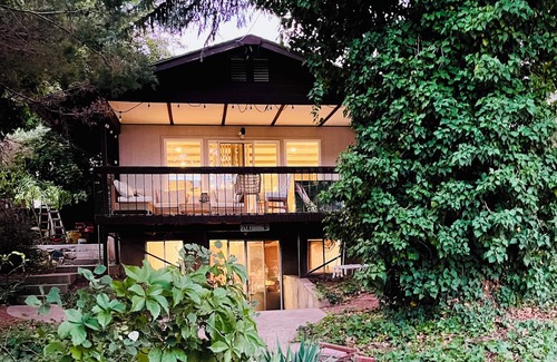 North Ogden Casa | 3 Ski Resorts 6 mi, Designed for Comfort, 1 Cal King, 3 Queens, Mountain Views