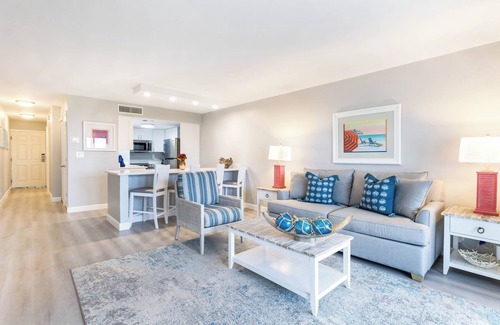 Captiva Apartamento | 3 Spacious One Bedroom Beach Villas w/Fishing, Shelling & Nature Activities