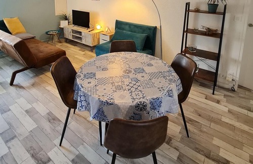 La Roche-sur-Yon Apartamento | El Domaine des Délices en Vendée, casa rural "en el aire"