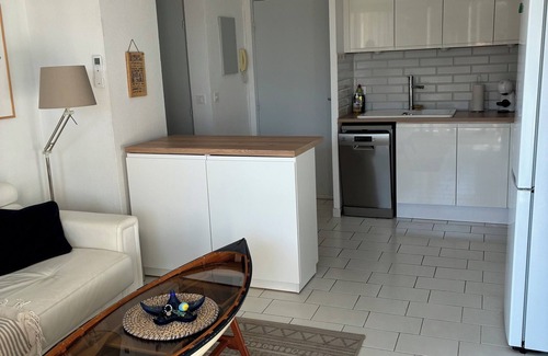 Plage d'Argeles Apartamento | 3-star-rated 2-bedroom apartment with loggia in Argelès harbor