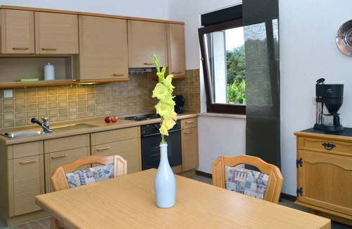 Bischofsgruen Apartamento | Apartamento de 3 estrellas (50 m²) con sala de estar y dormitorio