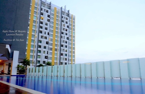 Kampung Kuchai Condominio | 3 Storeys Penthouse 4 rooms 4 Bath 4 Balcony including a Private Garden