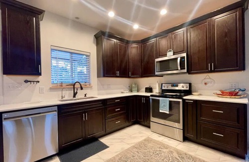 Chincoteague Casa | 3 story 2-bedroom house, Large decks, waterview, near beach, Fitness, Game room