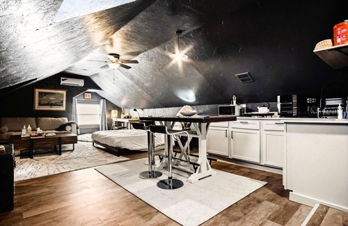 Central Oklahoma City Apartamento | 3-story 6-bedroom 4 Bathrooms 3min-asian Dist
