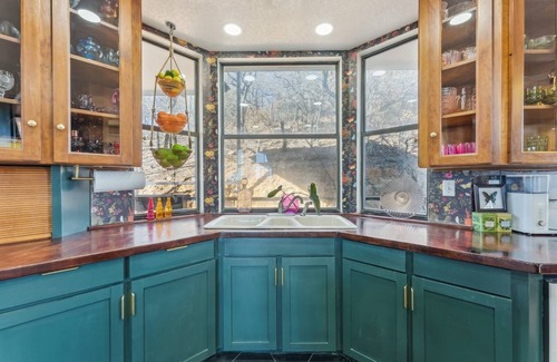 Joshua Casa | 3 Story Luxury Hilltop House with Panoramic Views