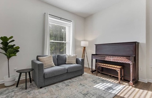 Tower Grove South Casa | 3 Story | Tower Grove South | Private Home
