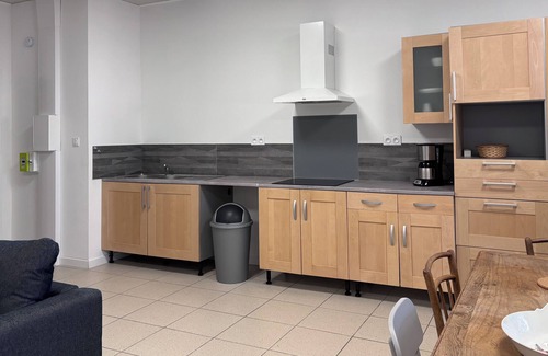 Clermont-l'Herault Apartamento | 3 T2 apartment near Lac du Salagou