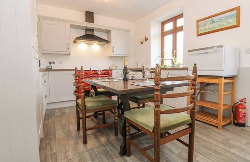 Brampton Cabaña | 3 Tindale Terrace