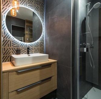 Orelle Apartamento | 3 Vallées & cycling Cosy 6 to 8 in the Alps