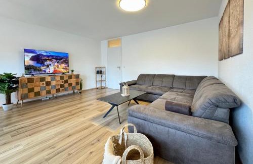 Leonberg Apartamento | 3 Zimmer Apartment, 95 qm, max 5 Personen, Balkon, Garage, Internet 100 MBit