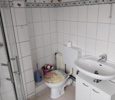 Crumstadt Apartamento | 3 Zimmer Ferien & Monteurwohnung 1 Etage