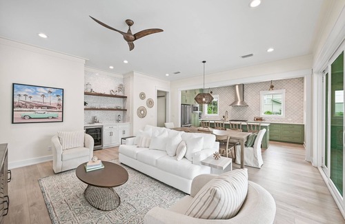 Village of Sugar Beach Casa | 30 A-mazing. 4 bd, Private Heated Pool, 6 Seater Golf Cart and Bikes!