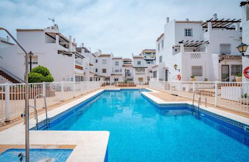 Castillo de Sabinillas Apartamento | 30 Beachhouse 15m beach sea Duquesa Manilva Andalucia