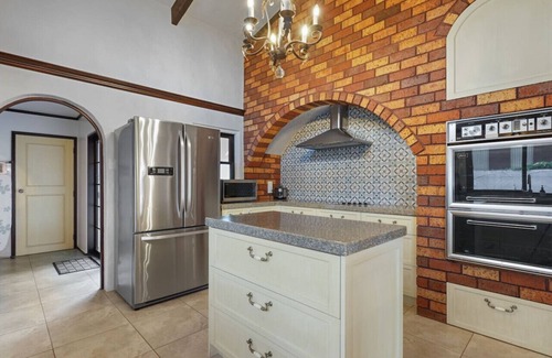 Sunnyhills Casa | 30 Bramley Drive, Farm Cove, Auckland 2012