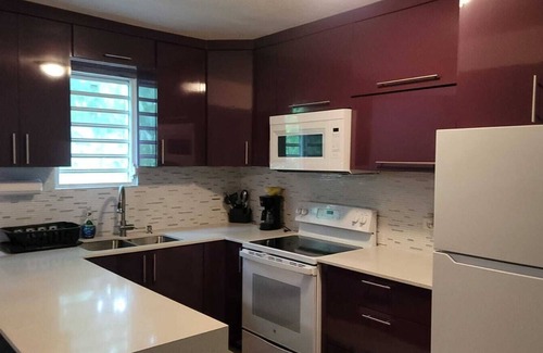 Palmas Casa | 30 Day Minimum-Charming 2 BR-5 Beds -Sleep 10 UNIT 1
