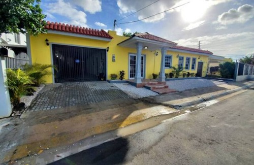 Palmas Casa | 30 Day Minimum-Charming 2 BR-5 Beds -Sleep 10 UNIT 1