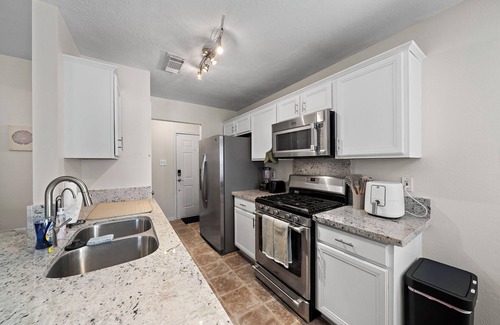 Tomball Casa | 30+ Day Rental - Pet-Friendly - Tomball