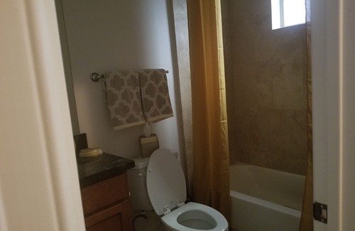 Southbelt/Ellington Casa | 30+ days for traveling nurses, doctors, or home buyers in transition
