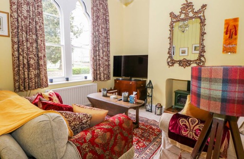 Ripon Cabaña | 30 High St. Agnesgate