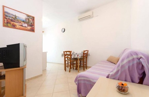 Vodice Apartamento | 30 m² Apartamento ∙ 1 habitación ∙ 3 huéspedes