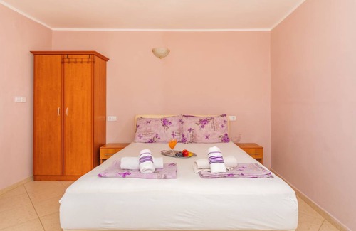 Bregvija Apartamento | 30 m² Apartamento ∙ 1 habitación ∙ 3 huéspedes