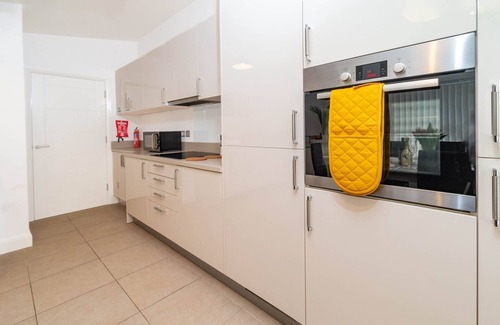 Huntingdon Apartamento | 30% Monthly Discount | St Mary's Apartment