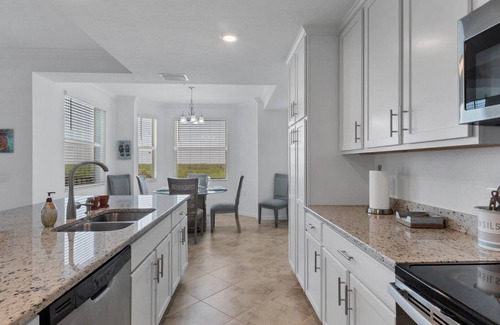 Punta Gorda Condominio | 30-night min. Clubhouse Amenities Open Heritage Landing Golf Club Golf Membership Transfer Included