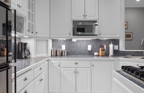 Long Beach Casa | 30 NIGHT MINIMUM, WOW Views, Glamorous (WillapaBay)