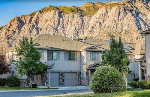 Ogden Casa | 30% OFF PROMO! East Ogden Dream, Newly Built, BBQ, Patio, Views, Dedicated Spa!