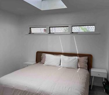 Central Malibu Apartamento | 30 PCT OFF! Limited Time! Malibu Ocean Wave with King Bed, Walking to Beach and Hiking