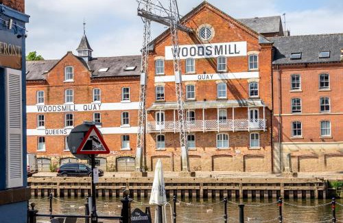 York Apartamento | 30 Woodsmill Quay