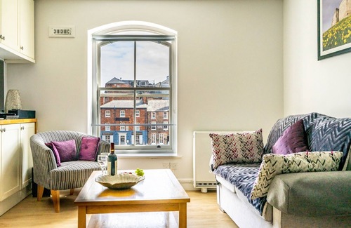 York Apartamento | Recién amueblado con vistas al río