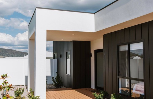 Bombira Casa | 30 Wurth Dr, Bombira