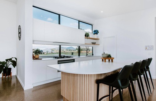 Bombira Casa | 30 Wurth Dr, Bombira