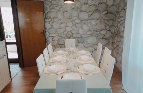 Lido di Camaiore Villa | 300 mt from the Sea - Free Parking - Wi-fi AC & Prime Video