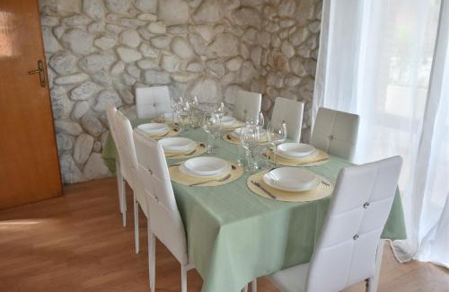 Lido di Camaiore Villa | 300 mt from the Sea - Free Parking - Wi-fi AC & Prime Video