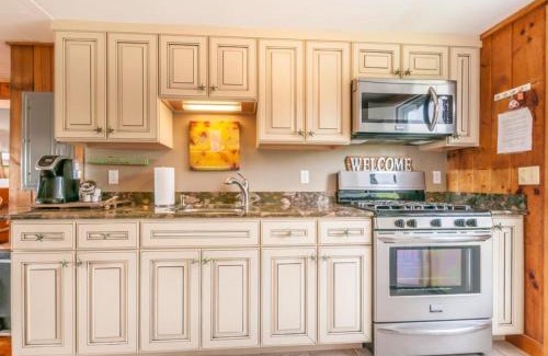 Sagamore Beach Casa | 300 Phillips Road Sagamore Beach - Cape Cod