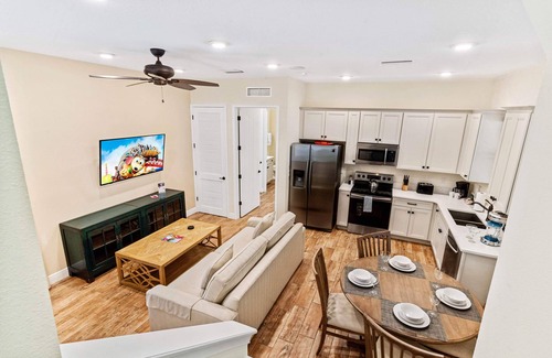 West Kissimmee Cabaña | 3000 Latitude Lane