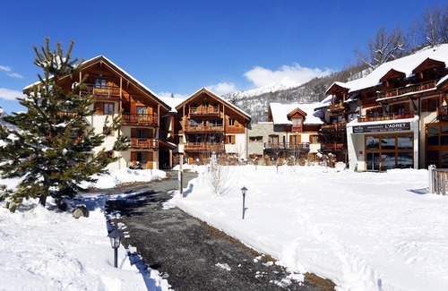 Saint-Chaffrey Apartamento | 300m des pistes! Studio + privé, accès piscine
