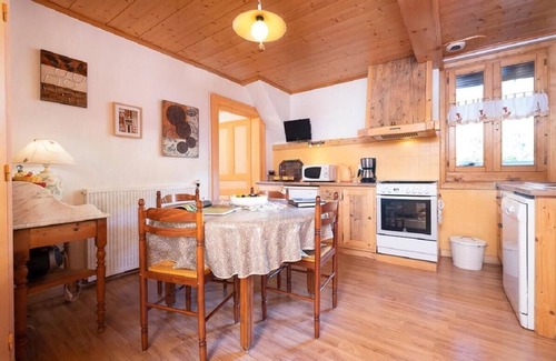 Areches Apartamento | Resort center, 2nd floor, parking, tv, 53m², Arêches-Beaufort