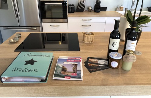 Hourtin Casa | 300 metros de la playa de Lac! Magnífica casa nueva, revestimiento de madera.