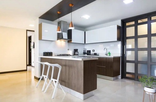 El Castillo Apartamento | 301 Modern space in exclusive area of El Poblado