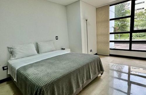 El Castillo Apartamento | 302 Spacious apartment nice view in El Poblado